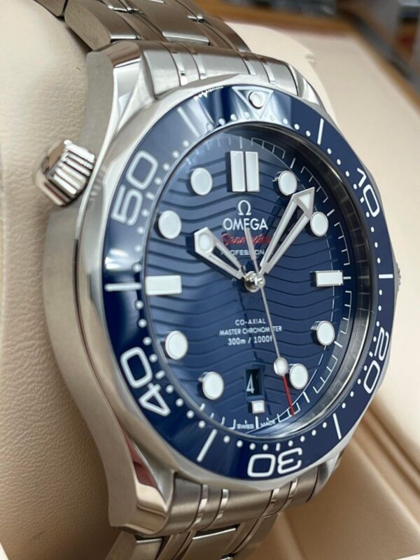 74f48287-b7f2-5451-b183-c918adf46a83 Omega Seamaster 300M 210.30.42.20.03.001