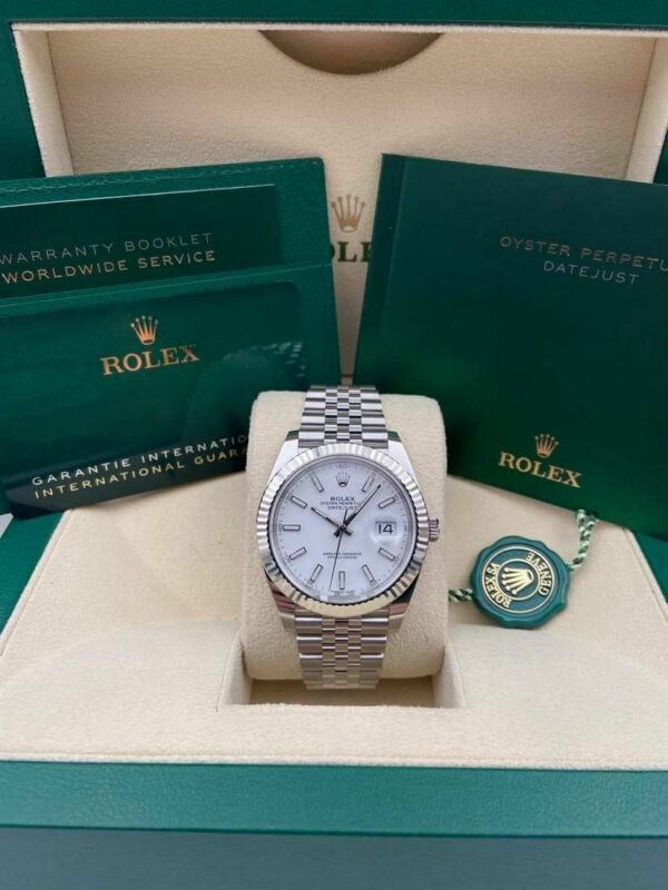 2316b4b2-c2ce-5d83-b5fb-6262d416617d.jpg Rolex Datejust 41mm 126334