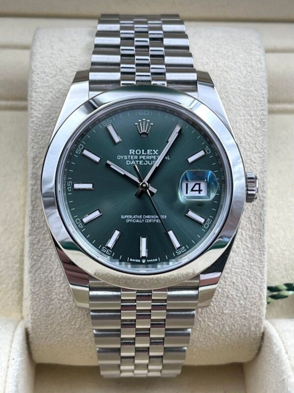 464666da-393e-5d35-afdc-e3865665a052.jpg Rolex Datejust 41mm 126300
