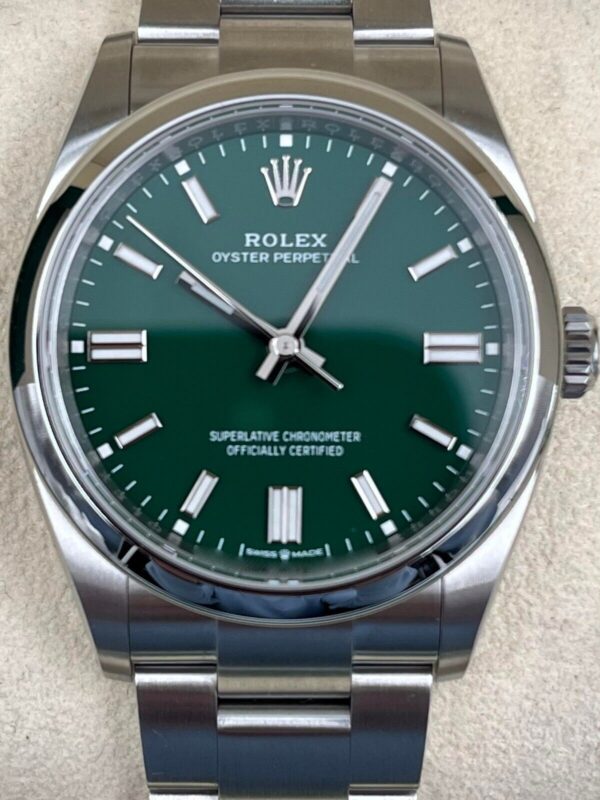 68aa8823-3c55-5857-969d-4a662efae4a7.jpg Rolex Oyster Perpetual 126000