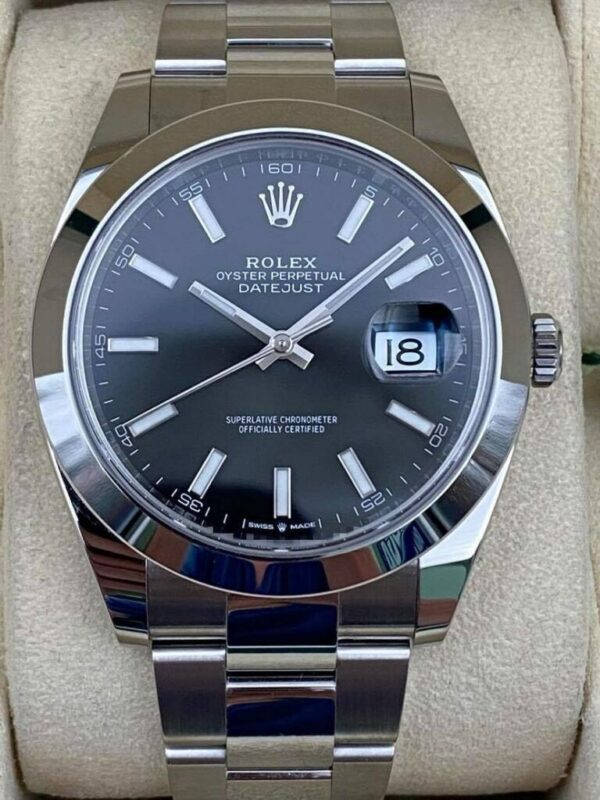 89191de6-ab28-5cc1-ac03-fdb9fd1d5eb1.jpg Rolex Datejust 41mm 126300