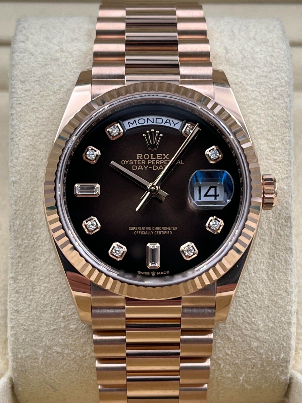 Rolex Day-Date 128235A - Watch Limit