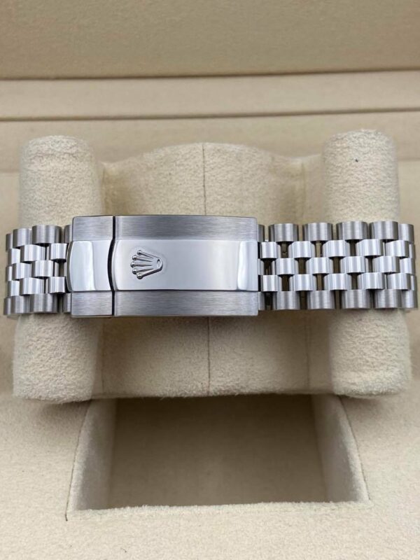 f893a829-f359-5cb1-bf5b-006cab883096.jpg Rolex Datejust 41mm 126334