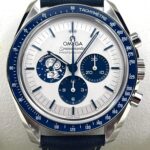 fe6866ef-f9fd-5d7a-90e1-b54938b8aef9.jpg Omega Speedmaster Snoopy 310.32.42.50.02.001