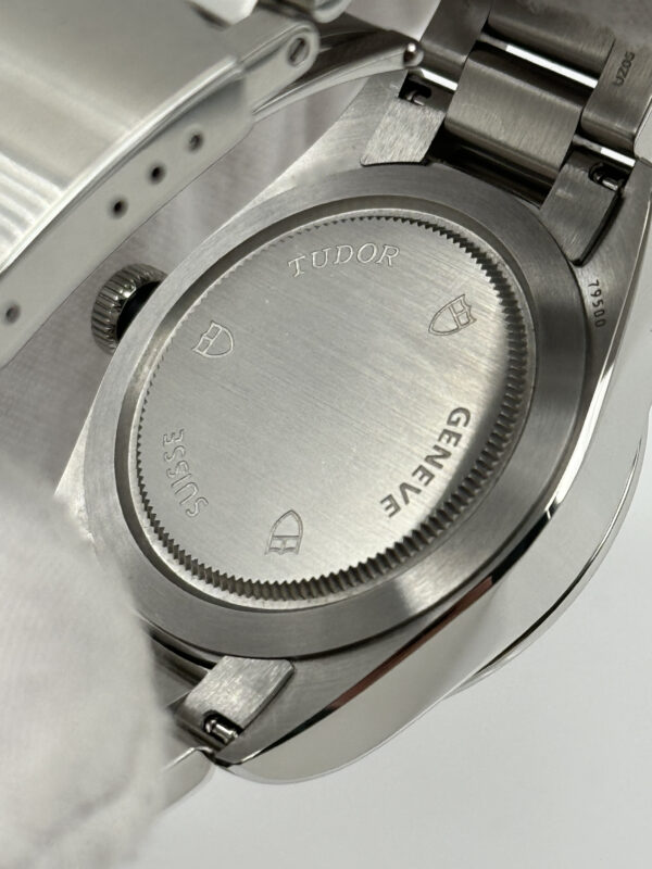 Tudor Black Bay 36 79500 - Watch Limit