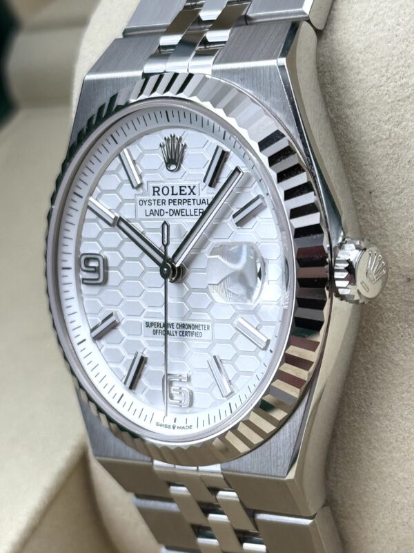 Rolex Land-Dweller 127334