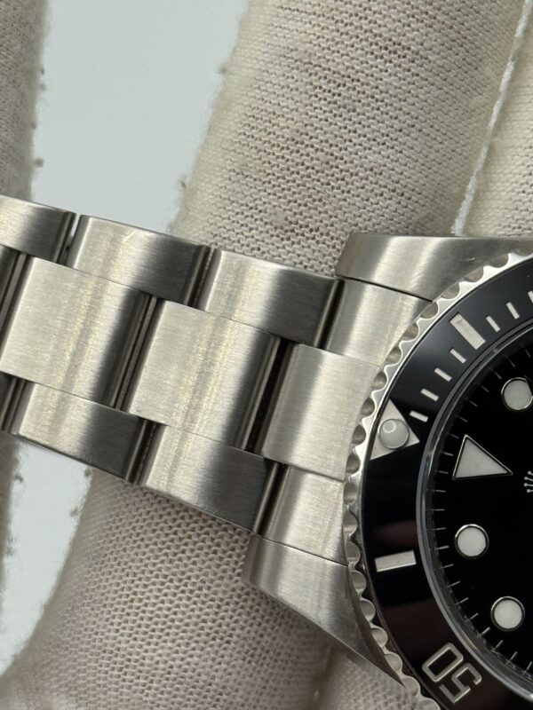 Rolex Submariner Date 116610LN - Watch Limit