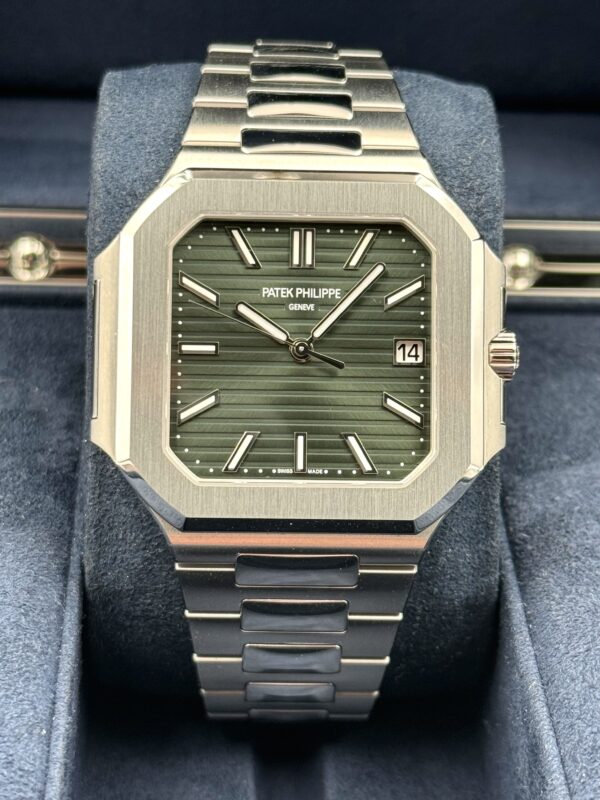 869c7a97-930f-54f0-aa7a-f6a8a76135f8 Patek Philippe Cubitus 5821/1A