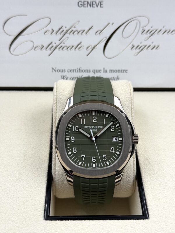 c102c463-bcc5-5344-88d8-d30878b1985c Patek Philippe Aquanaut 5168G