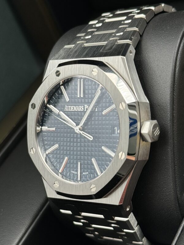 e5313219-9a68-5c77-acac-79f213812026 Audemars Piguet Royal Oak 15510ST