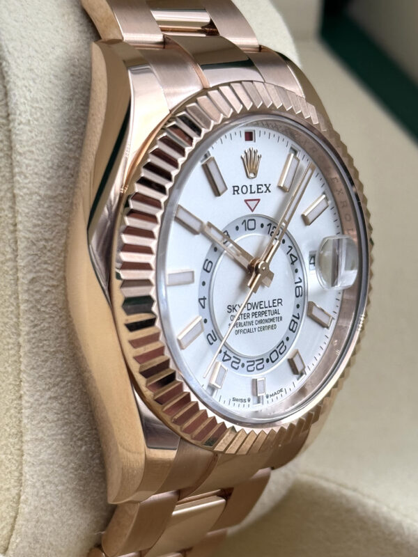 Rolex Sky-Dweller 336935 - Watch Limit