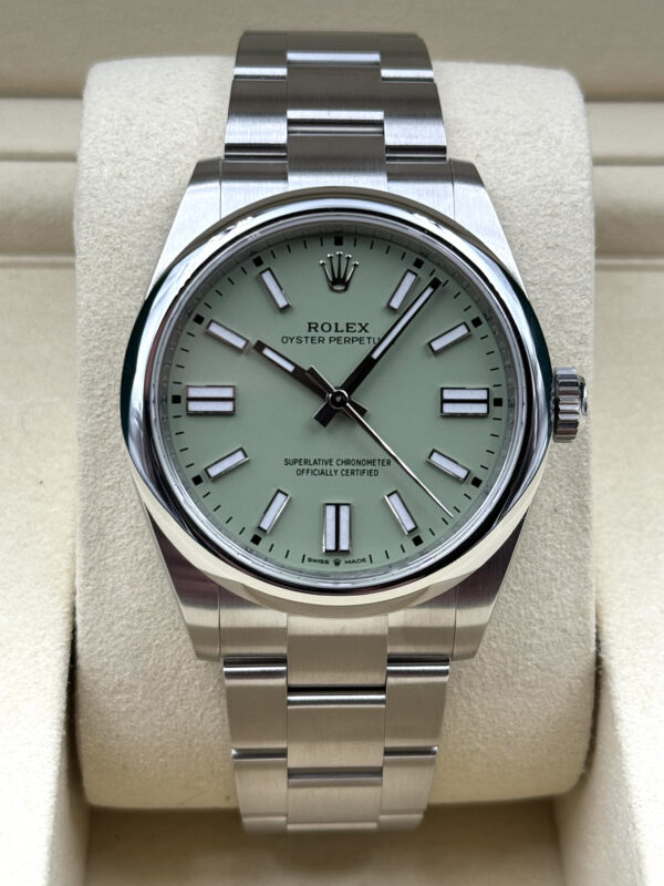 Rolex Oyster Perpetual 134300 - Watch Limit
