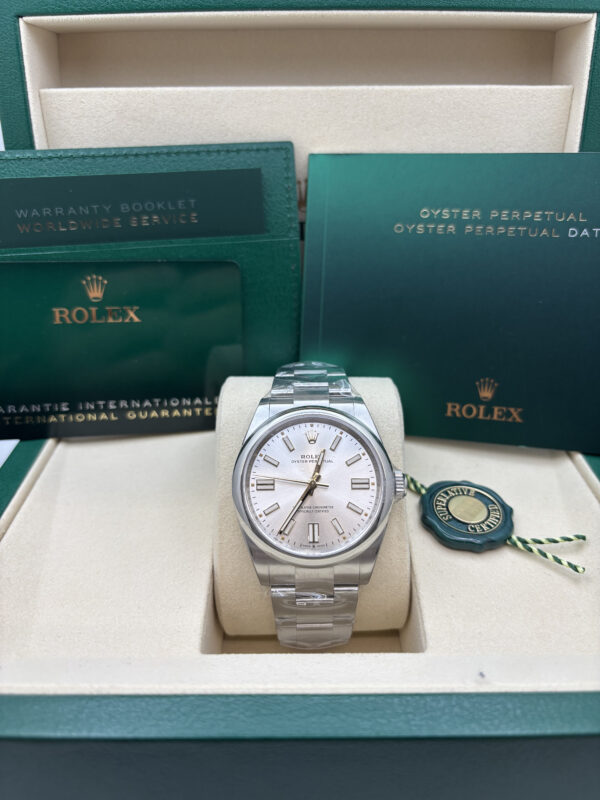 Rolex Oyster Perpetual 134300